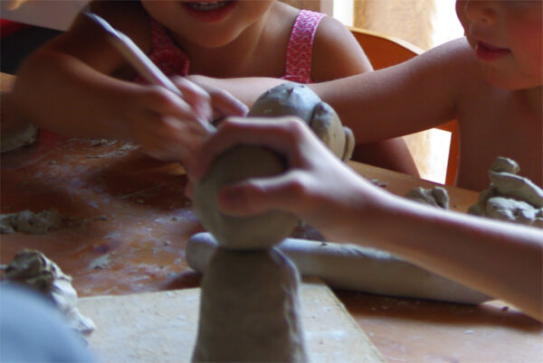 Atelier modelage enfants